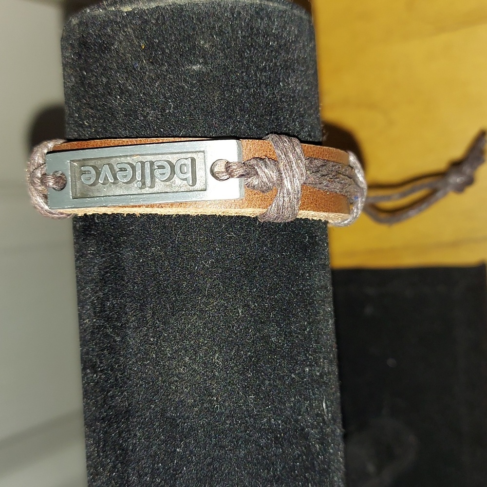 Leather Bracelet (NEW)